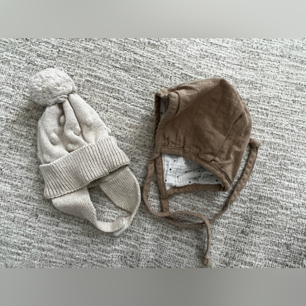 Set of 2 baby hats
